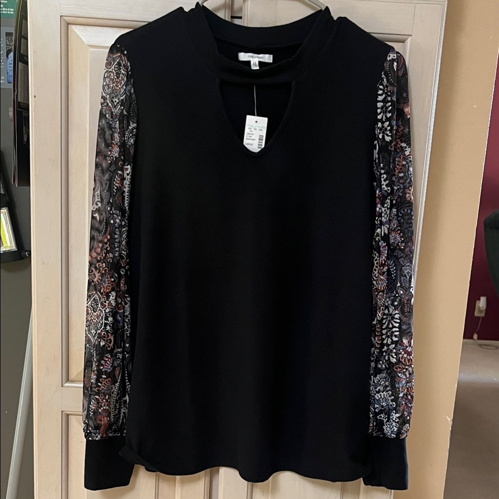 🪻Maurices Black Blouse with Patterned Sleeves🆕